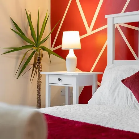 Avril Serviced Apartment Birmingham